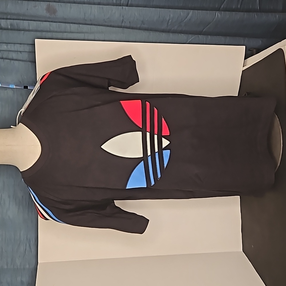 NWT Adidas Tri Color T-Shirt S